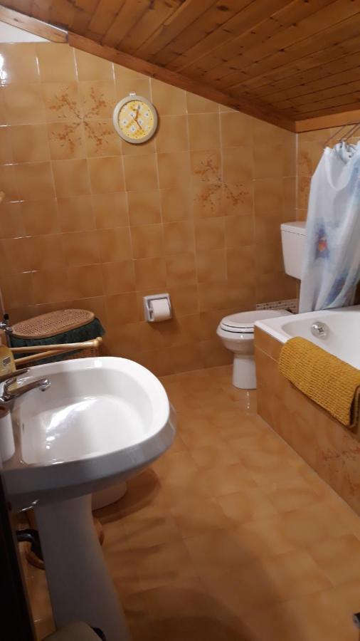 Appartement Casa Per Vacanze Degli Gnomi à Challancin Extérieur photo